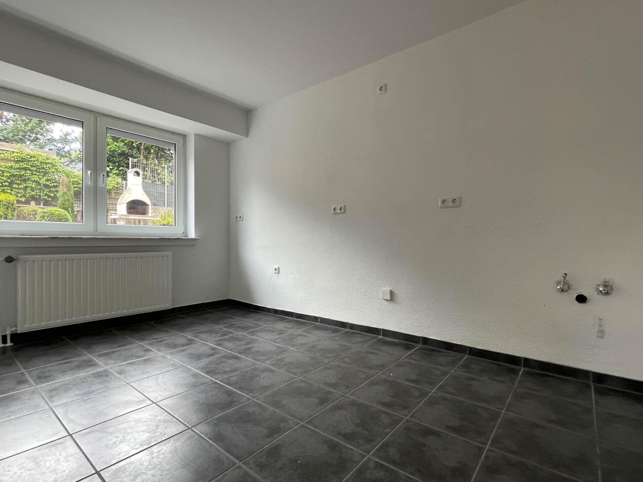 Küche-Wohnung-Baesweiler-Setterich-Koch-Immobilien-Immobilienmakler (2)