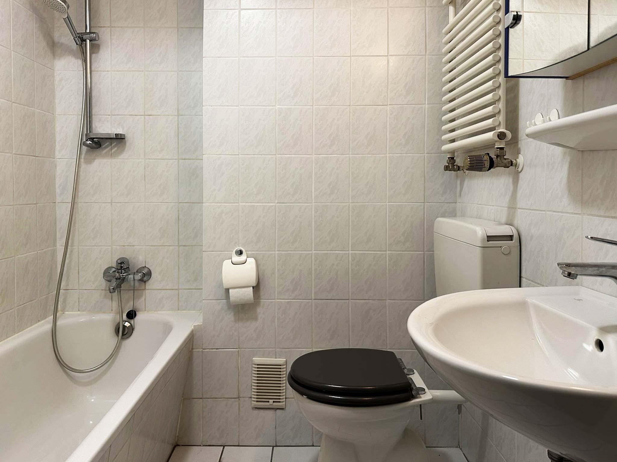 Bad in Appartement am Karlsgraben in Aachen über Koch Immobilien zu vermieten!