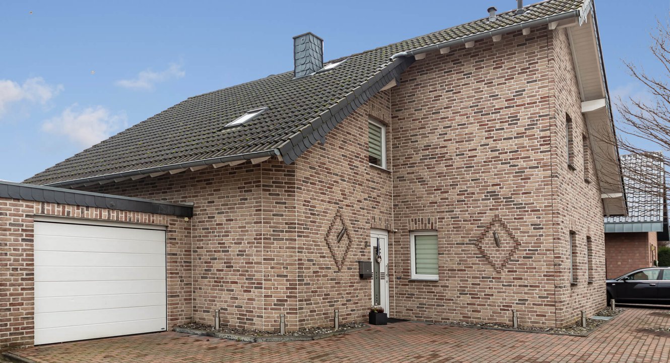 Einfamilienhaus in Baesweiler-Setterich exklusiv bei Koch Immobilien zu verkaufen!