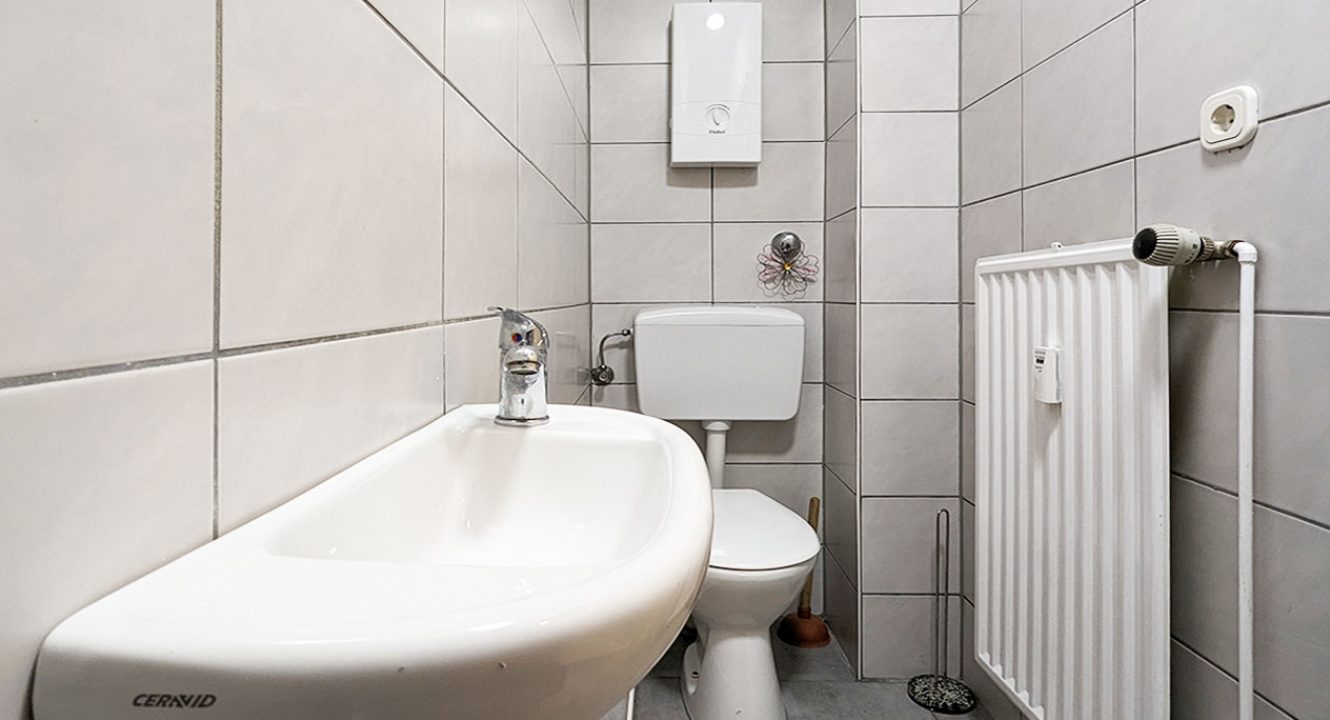 Bad in Wohnung Aachen in der Jakobstraße zu vermieten über Koch Immobilien