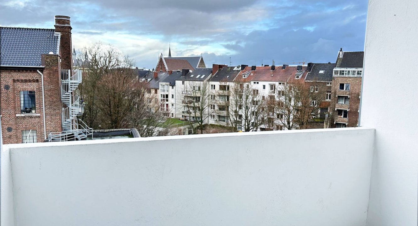 Balkon in Wohnung auf dem Karlsgraben in Aachen über Koch Immobilien zu vermieten!