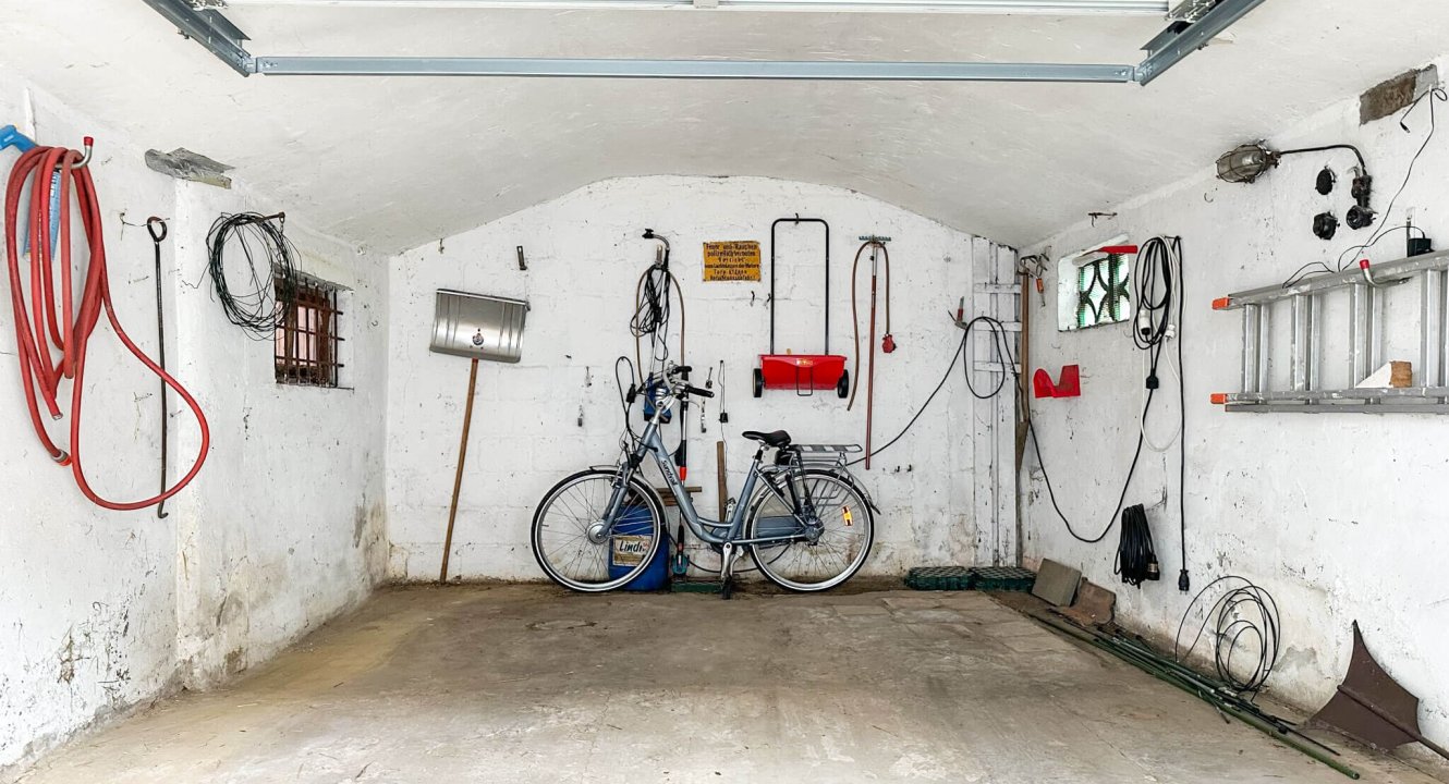 Garage offen von Einfamilienhaus in Alsdorf-Ofden zu verkaufen | Koch Immobilien GmbH in Baesweiler und Aachen