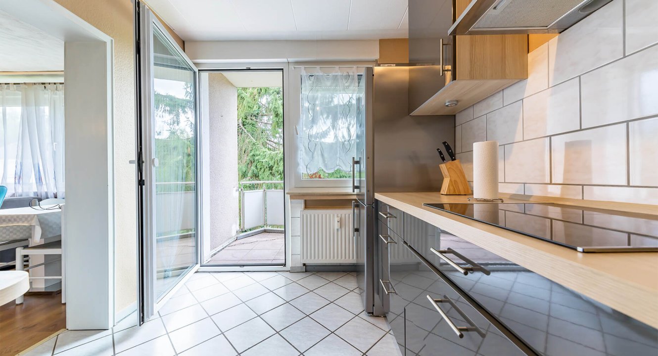 Küche möblierte Wohnung in Würselen über Koch Immobilien zu vermieten!