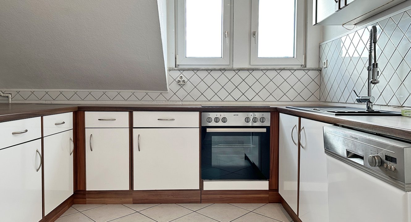 Küche mit Einbauküche Wohnung Jülich Immobilienmakler Koch