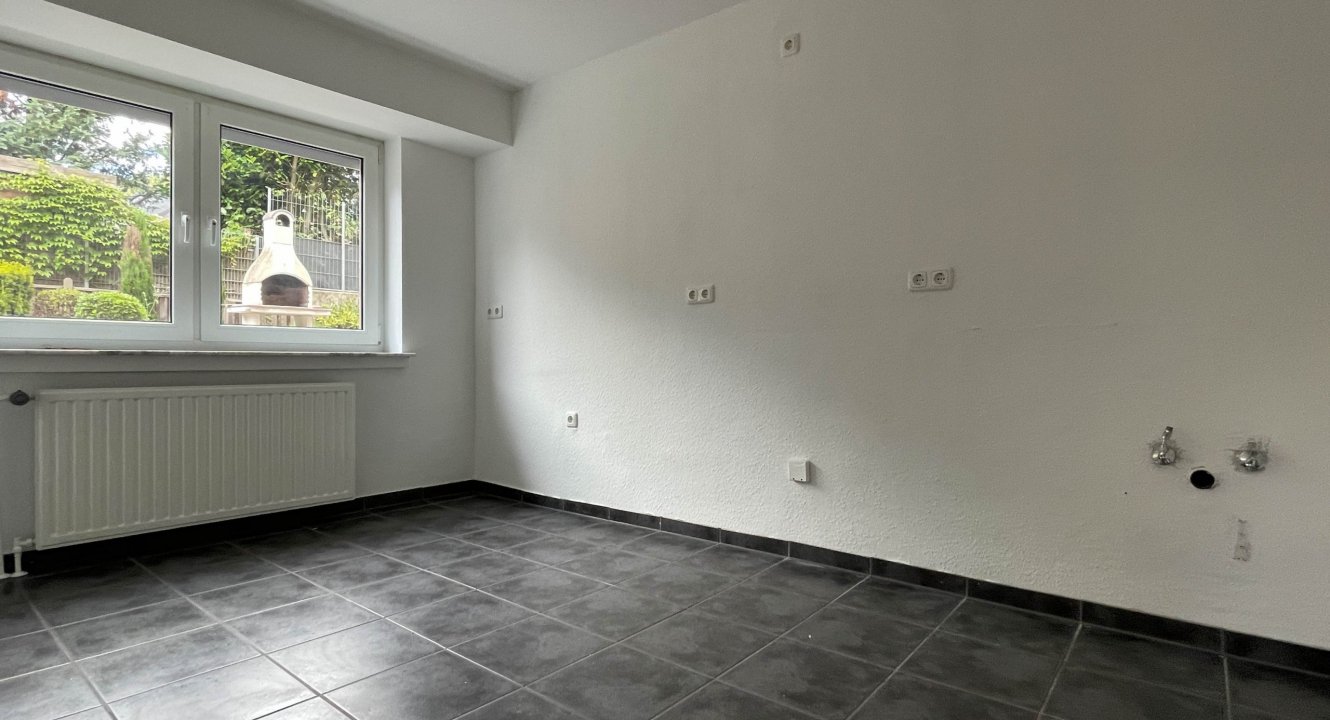 Küche-Wohnung-Baesweiler-Setterich-Koch-Immobilien-Immobilienmakler (2)