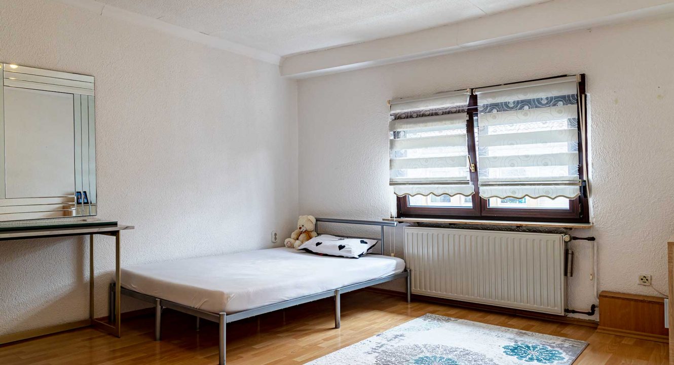 Kinderzimmer in Zweifamilienhaus in Baesweiler zu verkaufen über Immobilienmakler Koch Immobilien
