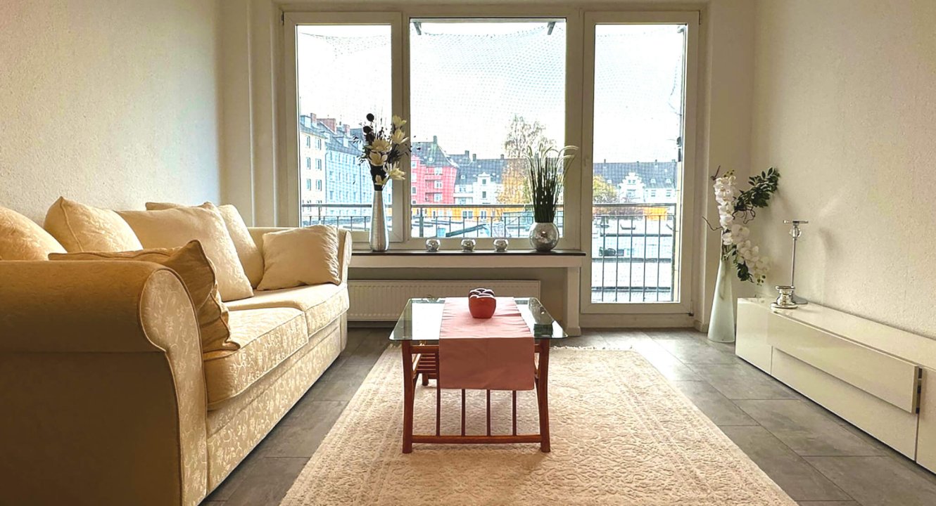 Wohnzimmer in möblierter Wohnung Aachen auf der Peliserkerstraße über Koch Immobilien GmbH