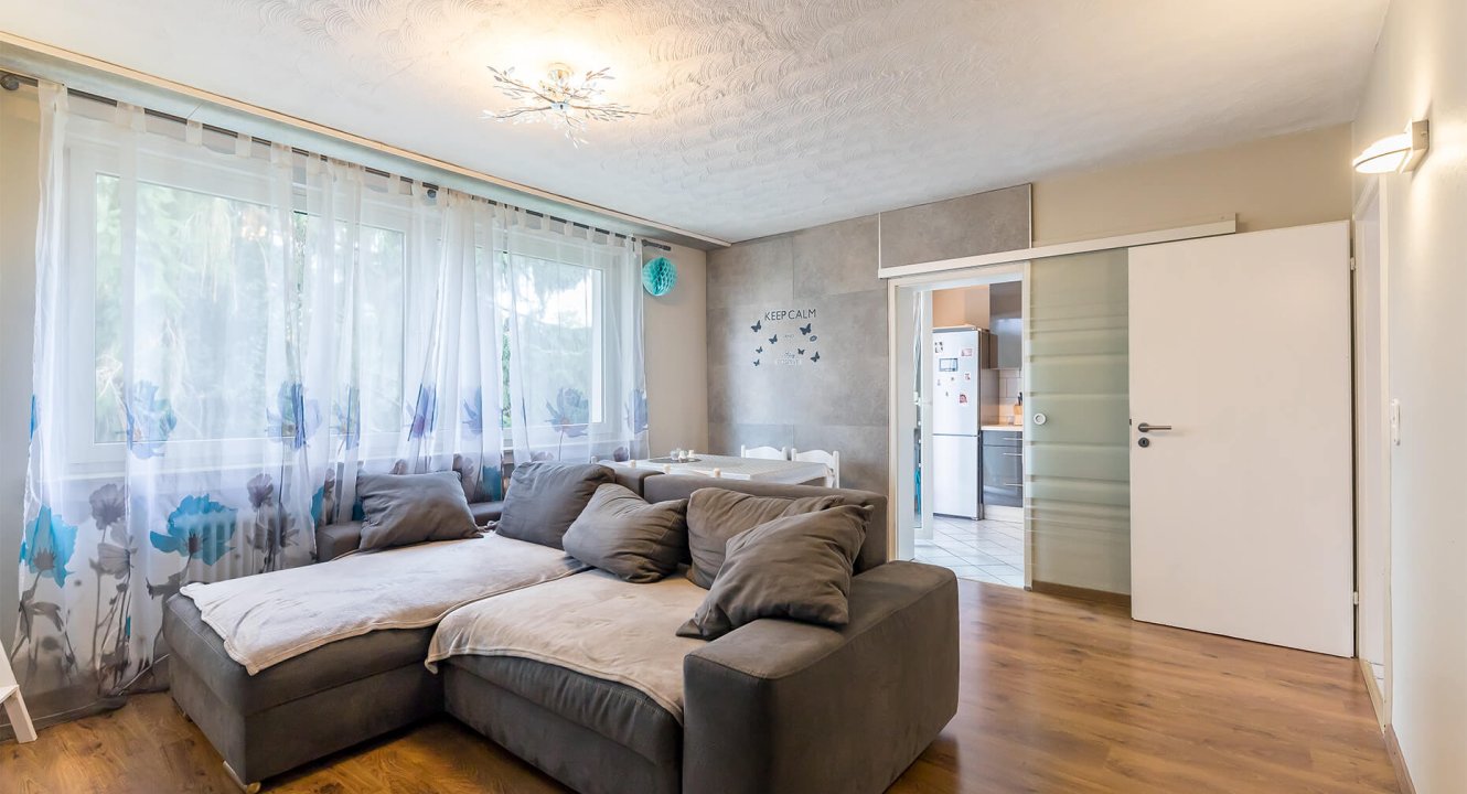 Wohnzimmer möblierte Wohnung in Würselen über Koch Immobilien zu vermieten!